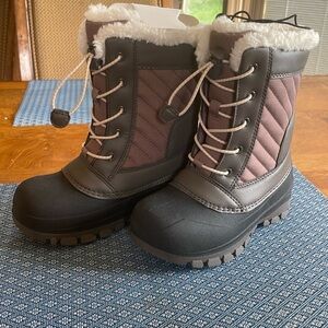 All in motion  waterproof boots